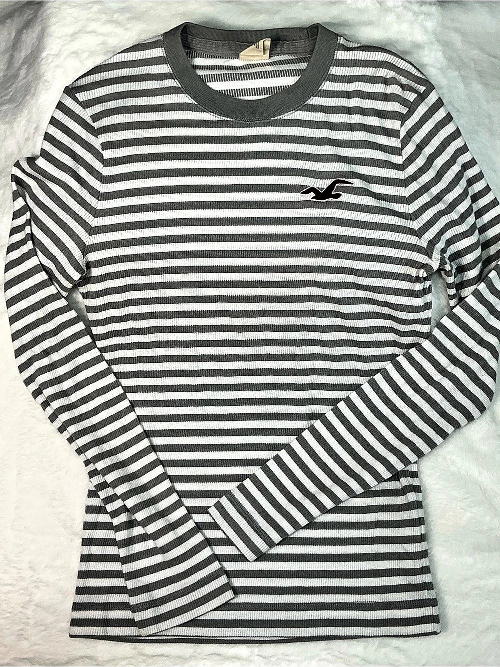 Hollister Striped Long Sleeve Thermal Tee Gray & White Small